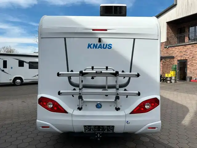 KNAUS Sky Wave 700 MF